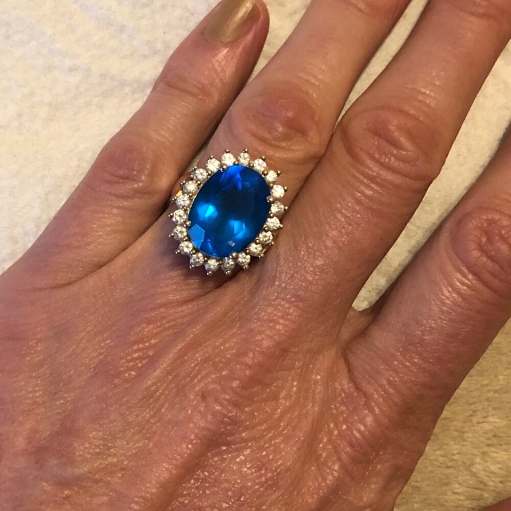 PRINSESS DIANA'S ring! gold plated blue topaz vintage Diana's ring, size 7 - Picture 1 of 7